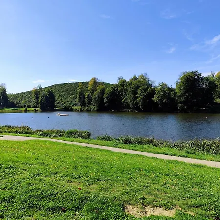 Sejour Cosy En Auvergne Nature Randos Et Volcans 公寓 *